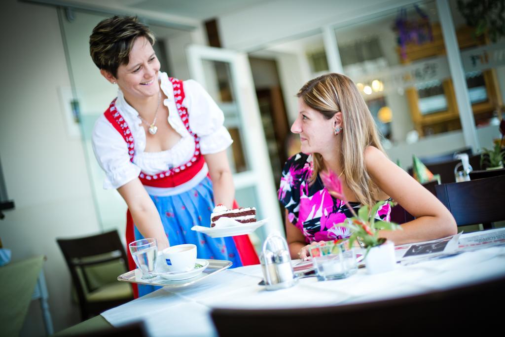 Bauernwirt Hotel Graz Eksteriør billede
